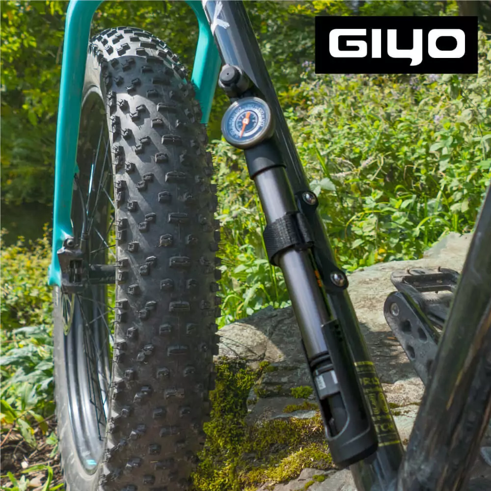 Kompakt, leicht und ideal für unterwegs – die GIYO GP-993